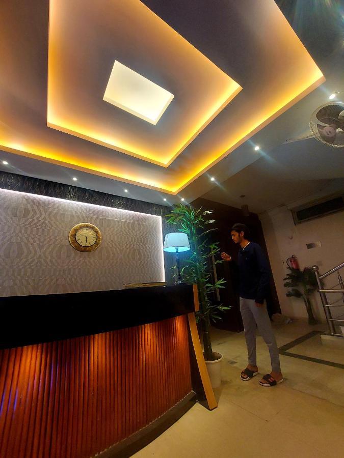 Ap Palace Hotel, Ayodhya Zewnętrze zdjęcie