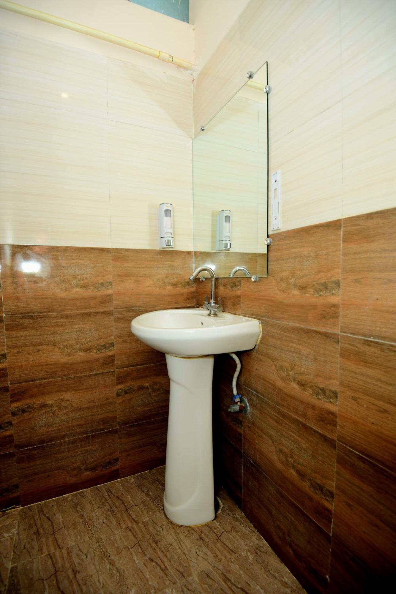 Ap Palace Hotel, Ayodhya Zewnętrze zdjęcie