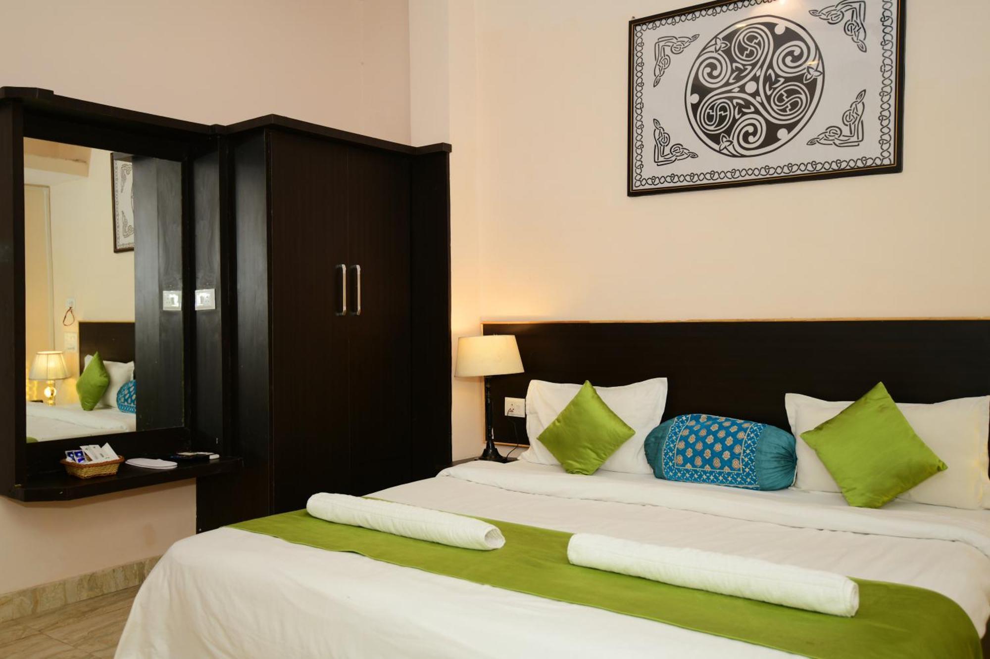 Ap Palace Hotel, Ayodhya Zewnętrze zdjęcie