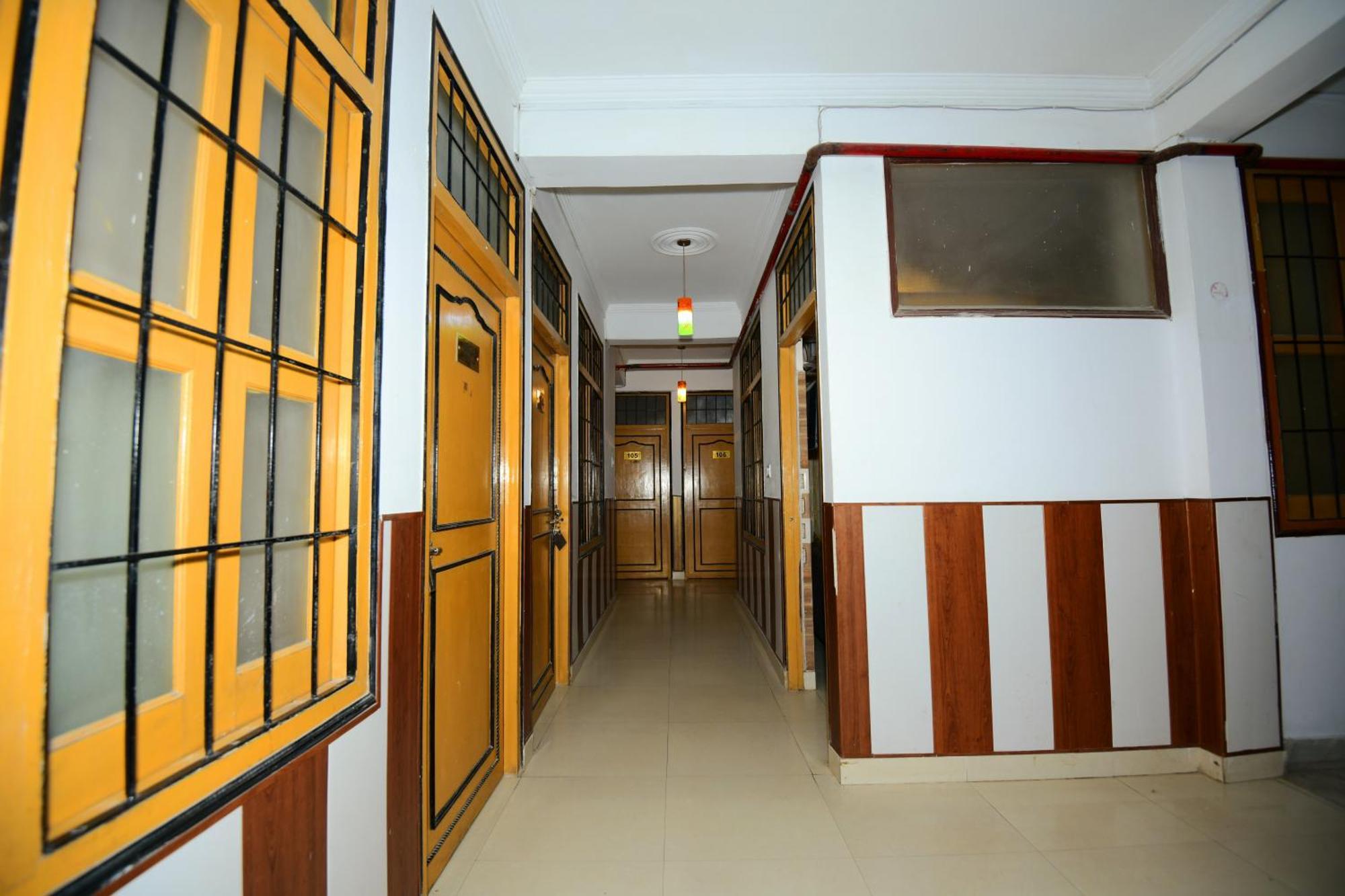 Ap Palace Hotel, Ayodhya Zewnętrze zdjęcie