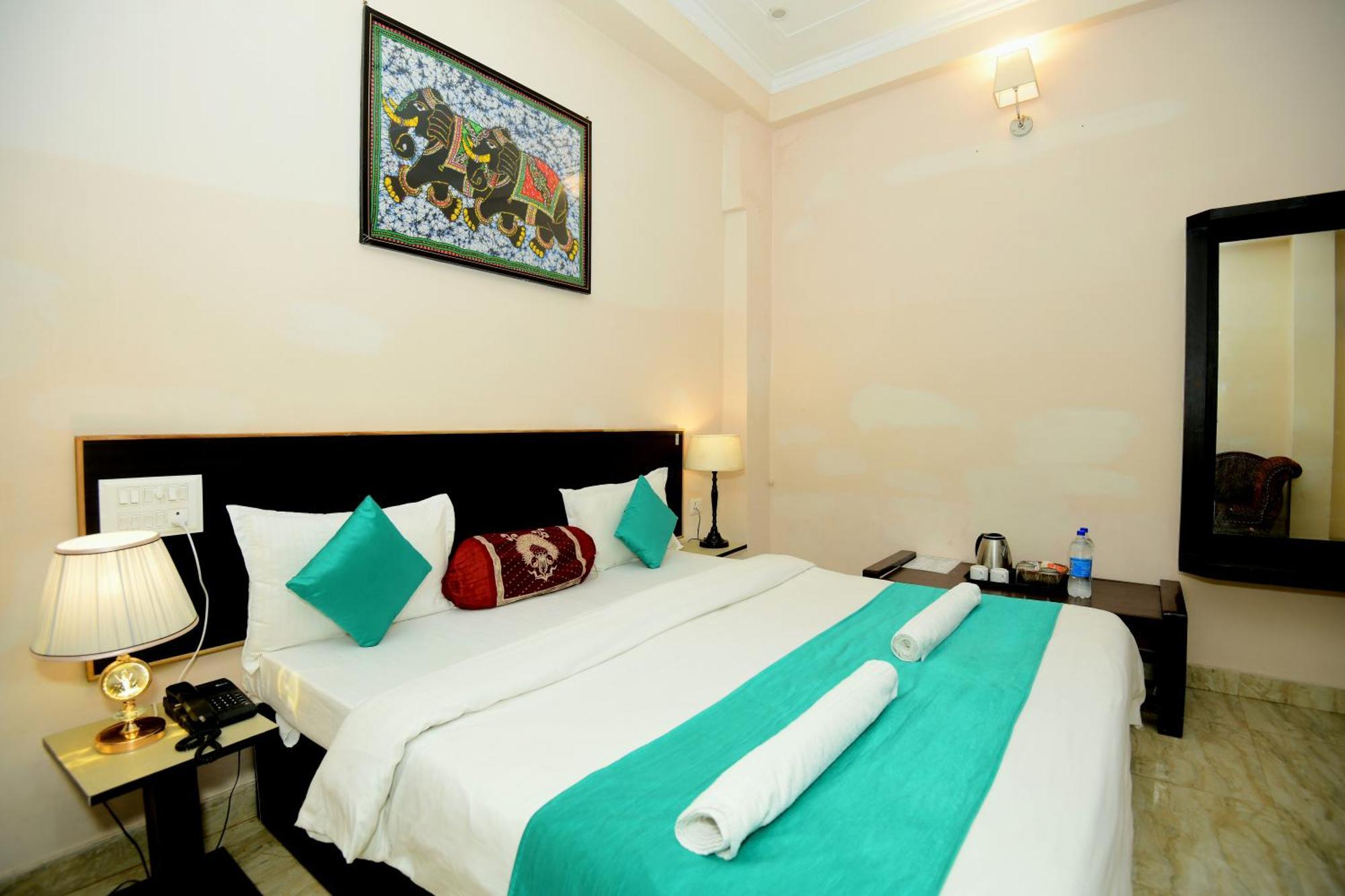 Ap Palace Hotel, Ayodhya Zewnętrze zdjęcie