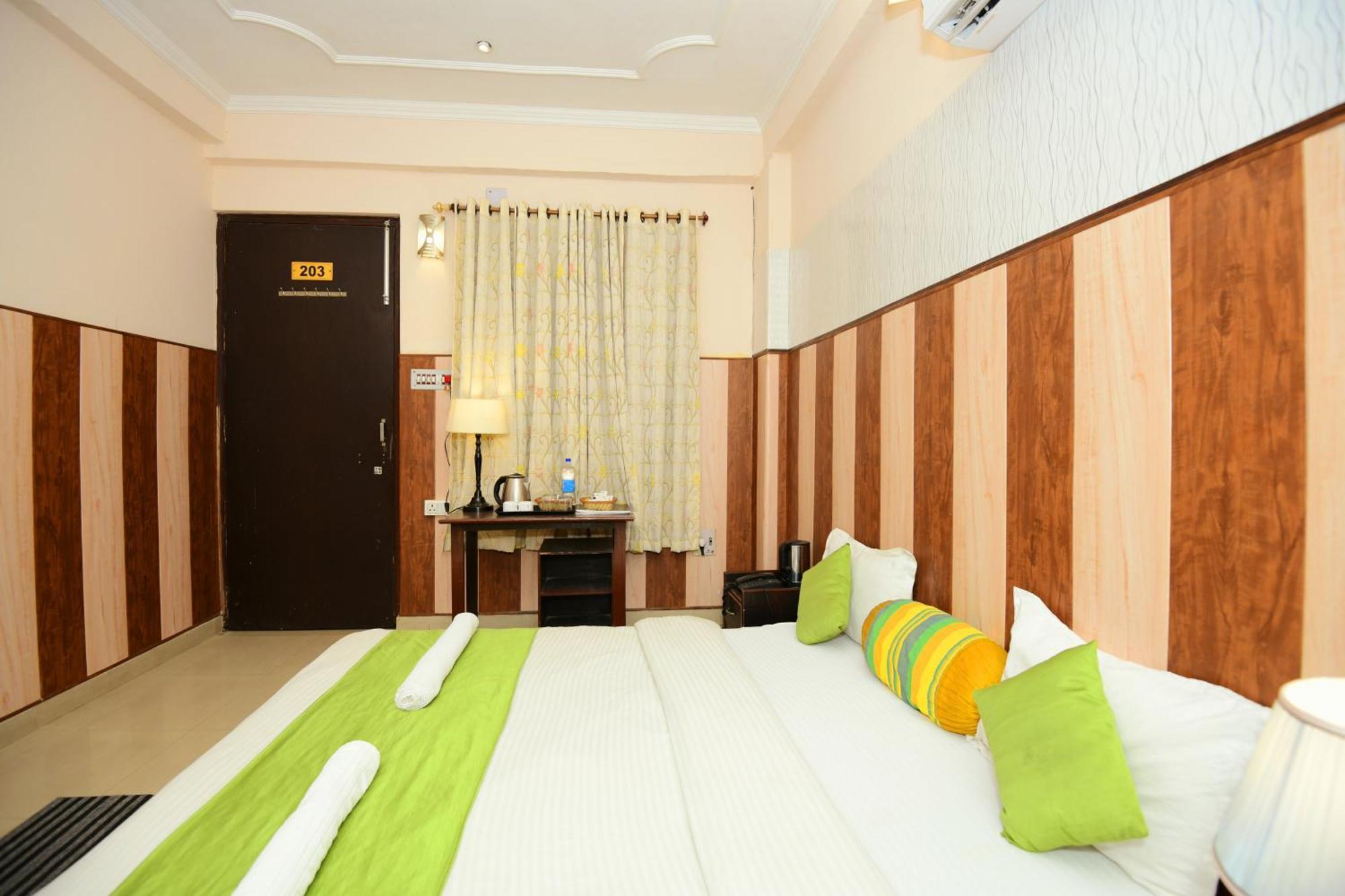 Ap Palace Hotel, Ayodhya Zewnętrze zdjęcie